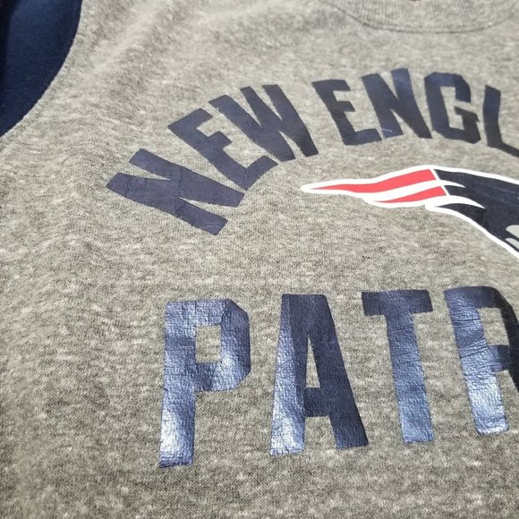 NFL New England Patriots womens spell out crewneck - Picture 4 of 7